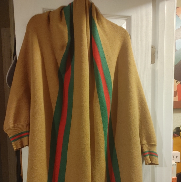 Shawl - Picture 2 of 2